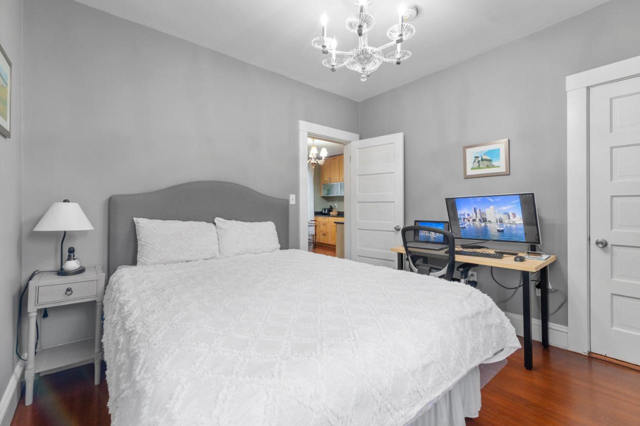 Bright & Spacious 2Br Apartment, Mins From Downtown Boston, Parking Exteriör bild
